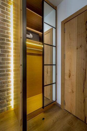 Level Luxury Suites