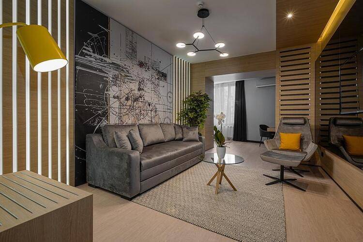 Maccani Black Luxury Suites