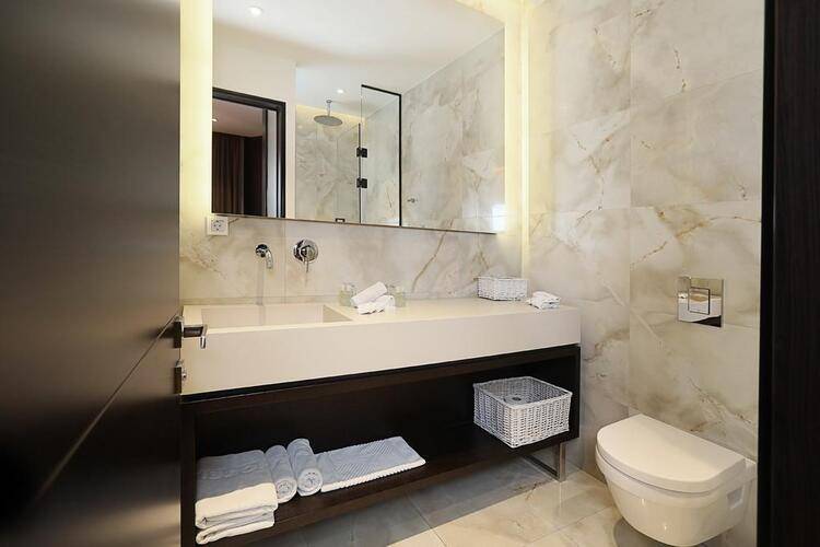 Maccani Luxury Suites