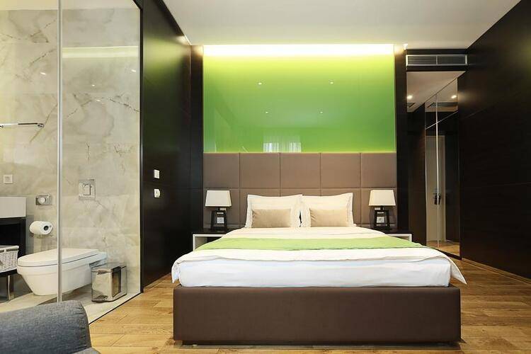 Maccani Luxury Suites