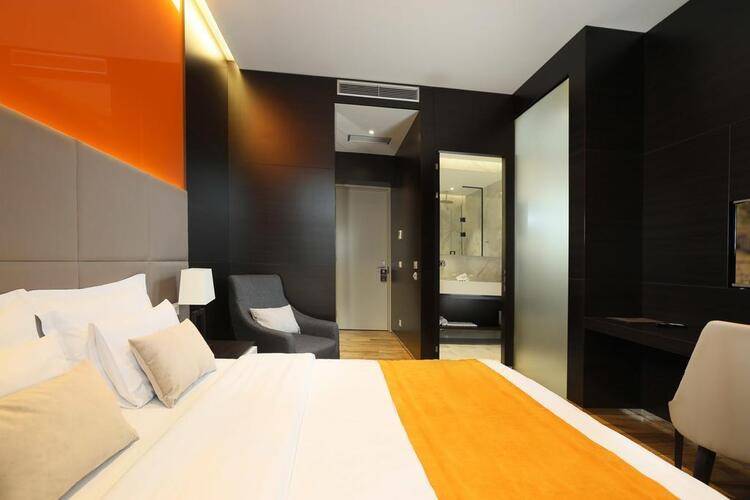 Maccani Luxury Suites