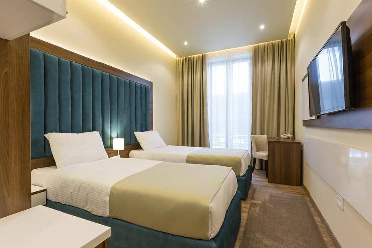 Marquise Hotel