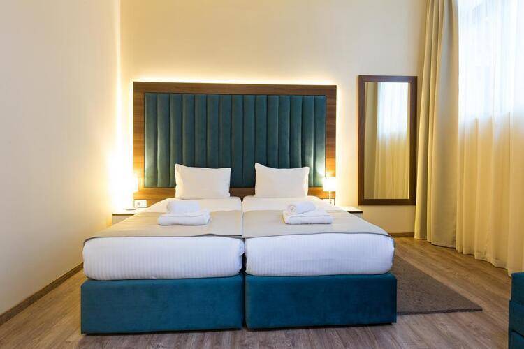 Marquise Hotel