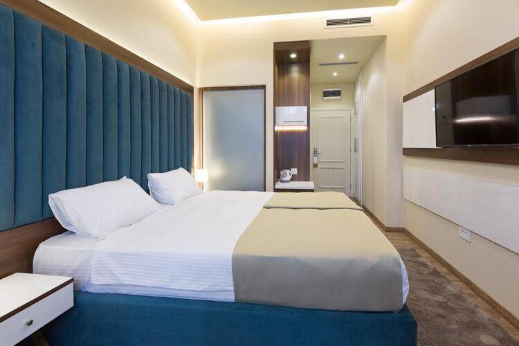 Marquise Hotel
