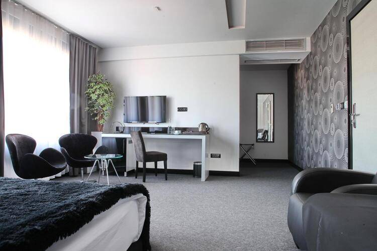 Nova City Hotel Signature Collection