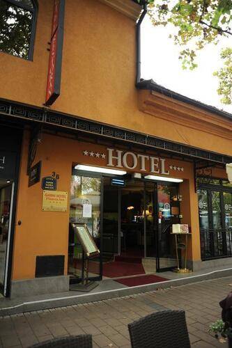 Planeta Inn