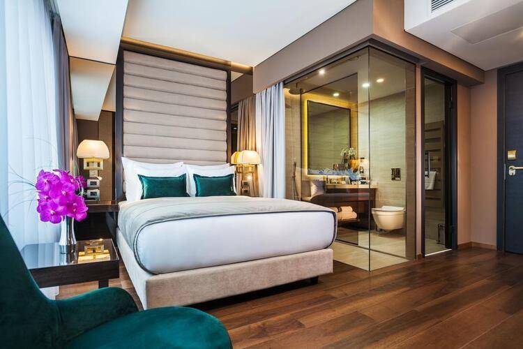 Saint Ten Hotel