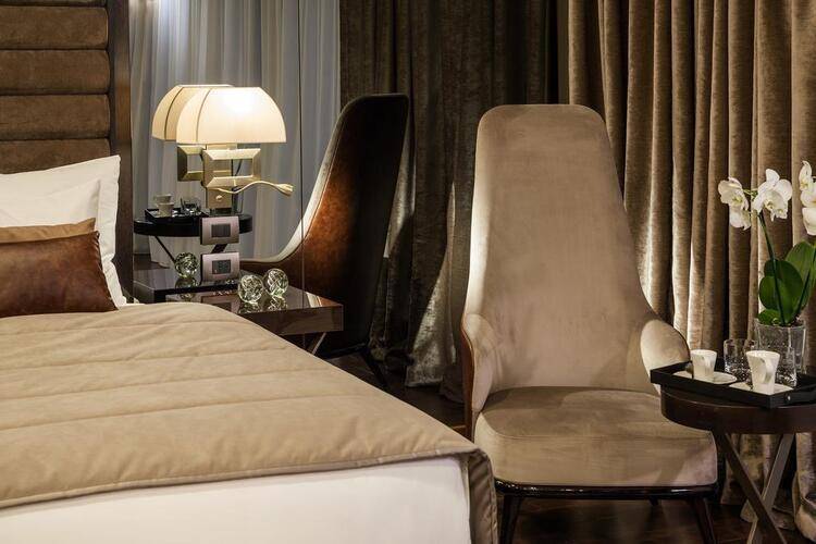 Saint Ten Hotel