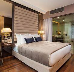 $item['hotel']['name']
