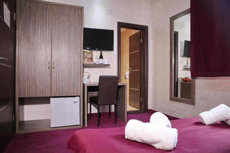 Side One Design Hotel