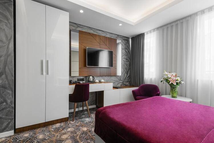 Sky Hotel