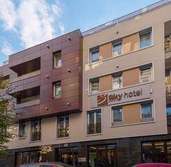 $item['hotel']['name']