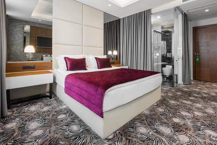 Sky Hotel