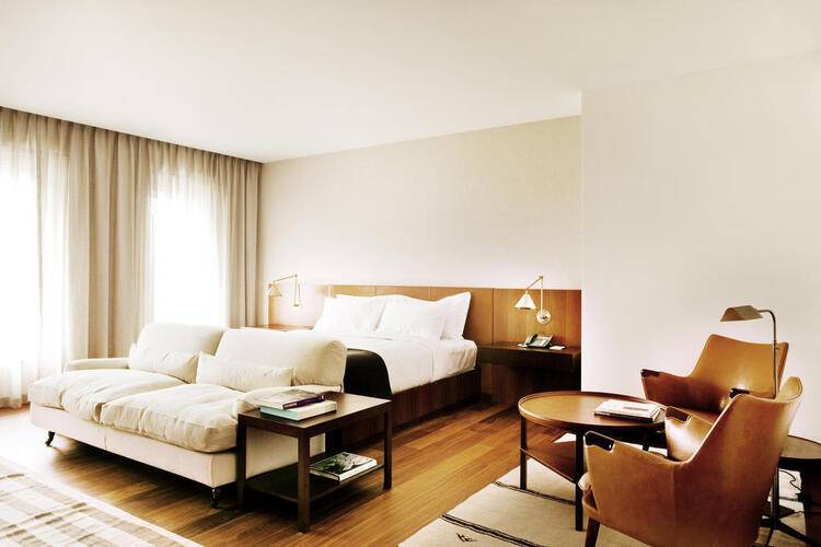 Square Nine Hotel Belgrade