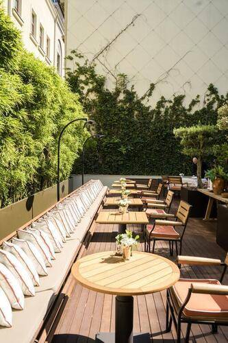 Square Nine Hotel Belgrade