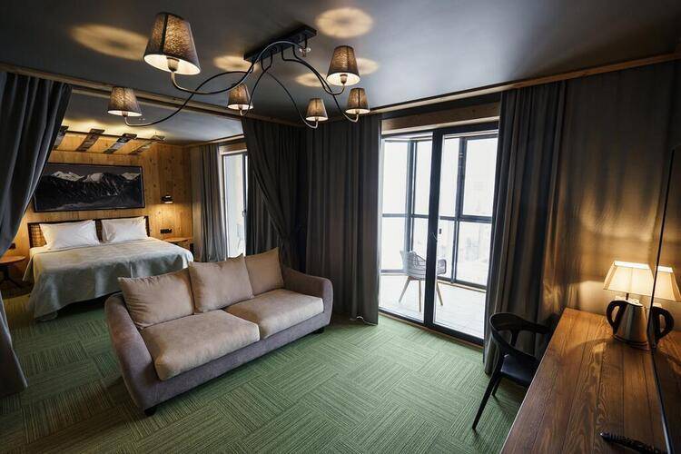 Горный (Ex.Rock Yard)