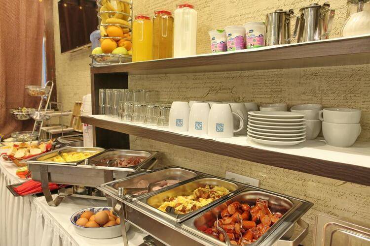 Garni Hotel Vozarev