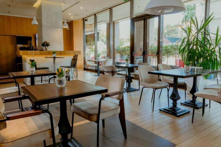 Nobel Palace Hotel (Ex. Holiday Inn Express Belgrade - City)