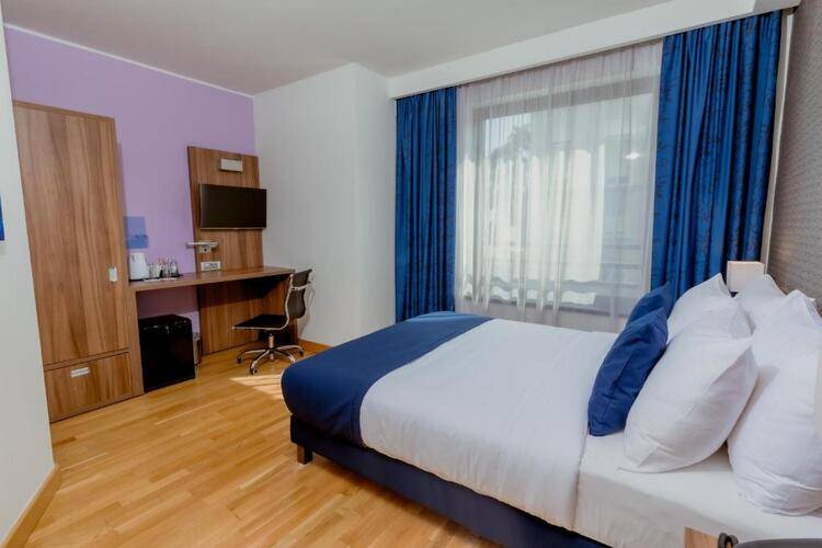 Nobel Palace Hotel (Ex. Holiday Inn Express Belgrade - City)