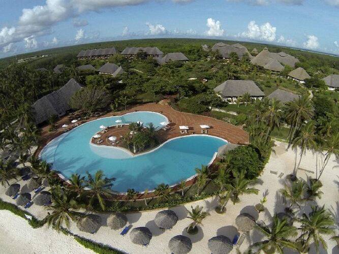Dongwe Beach Club & Resort