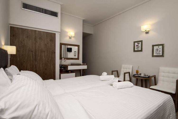 Green Hill Hotel