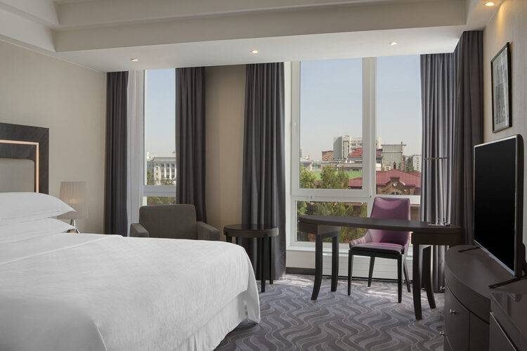 Отель Crowne Plaza Уфа-Конгресс