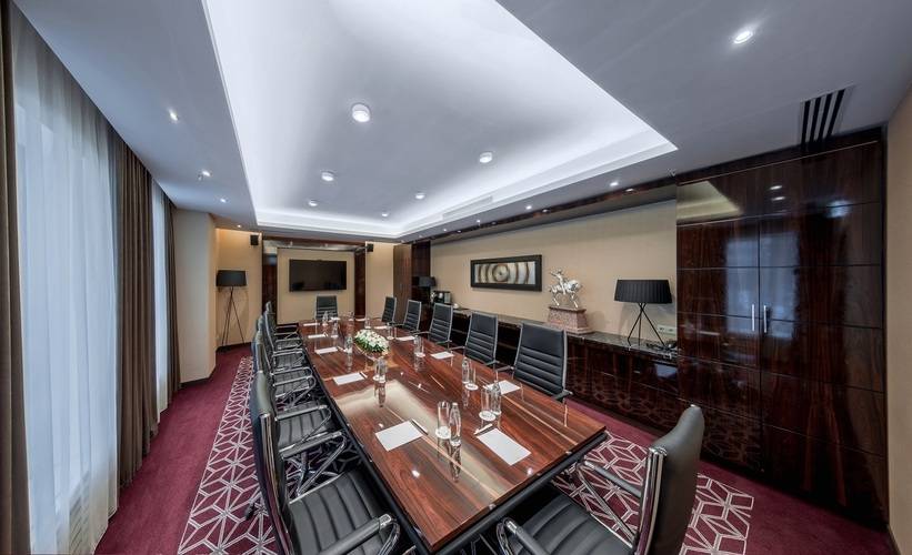 Отель Crowne Plaza Уфа-Конгресс