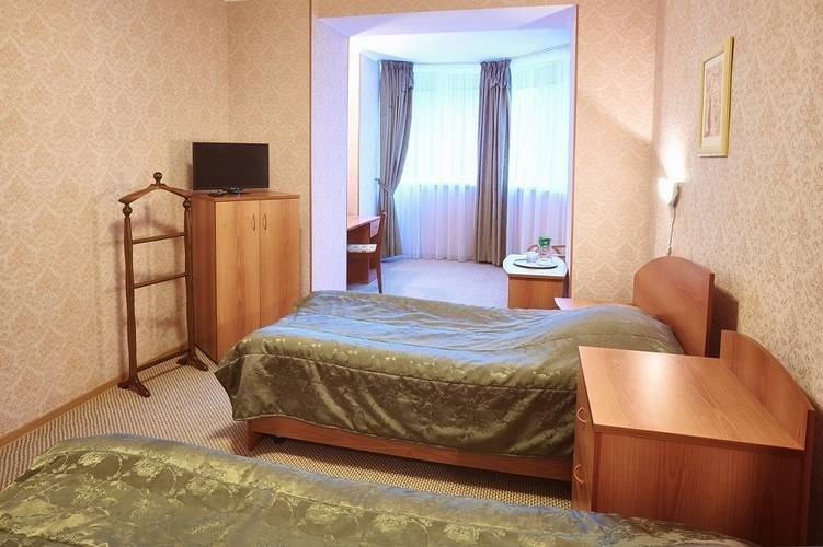 Отель Малахит 2000