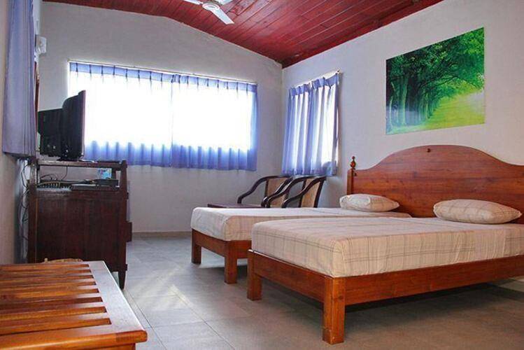 Roy Villa Beach Resort