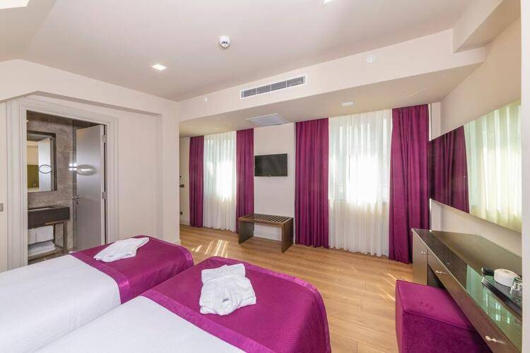 Beyaz Saray Hotel