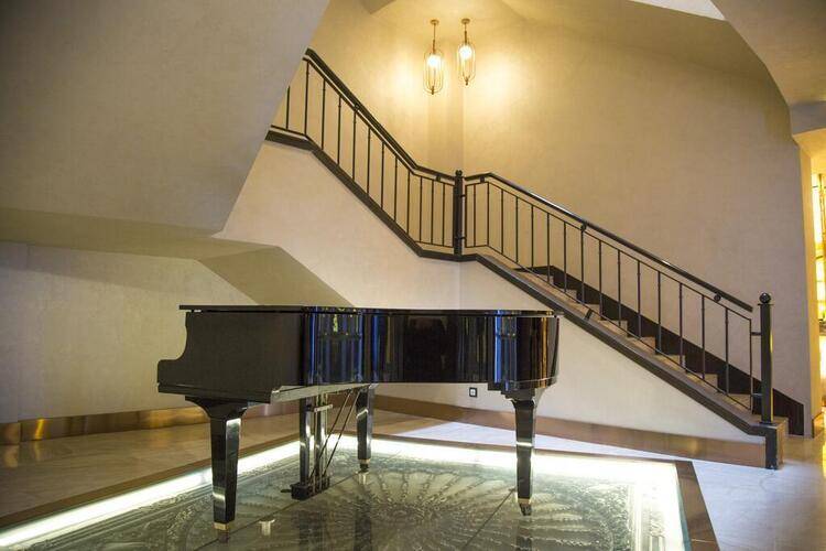 Beyaz Saray Hotel