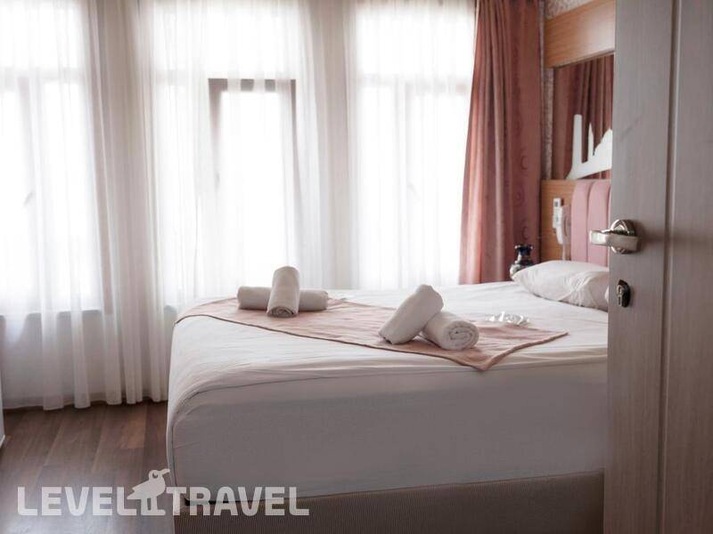 Фотография Megaron Hotel Фотография Megaron Hotel