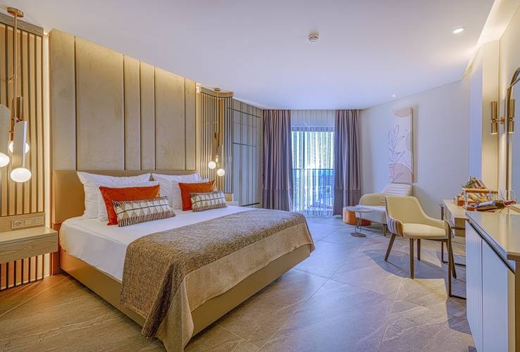 Kirman Calyptus Resort