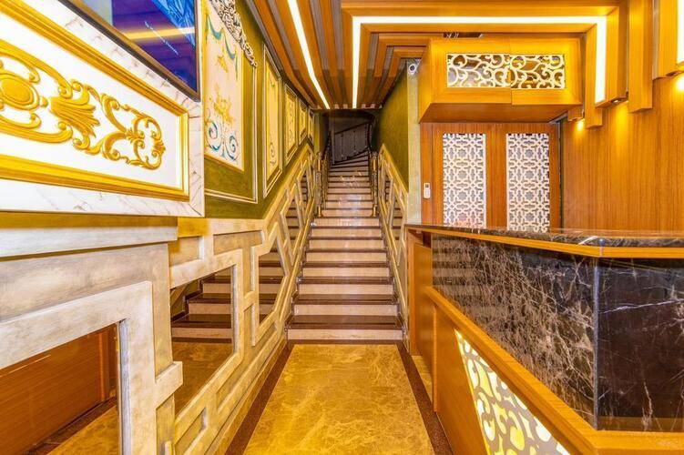 Golden Sand Hotel