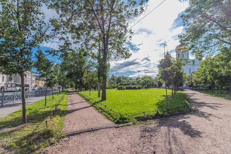 Отель Кварталъ