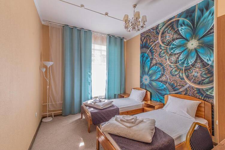 Отель Кварталъ