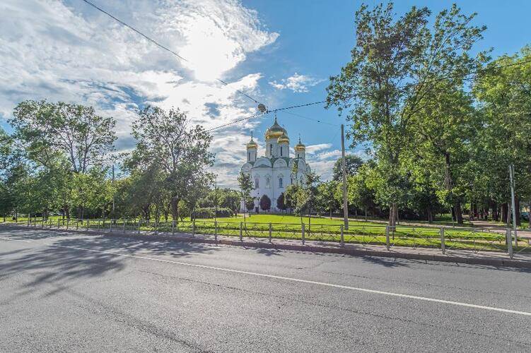 Отель Кварталъ