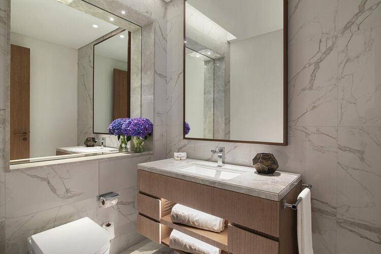 Al Jaddaf Rotana