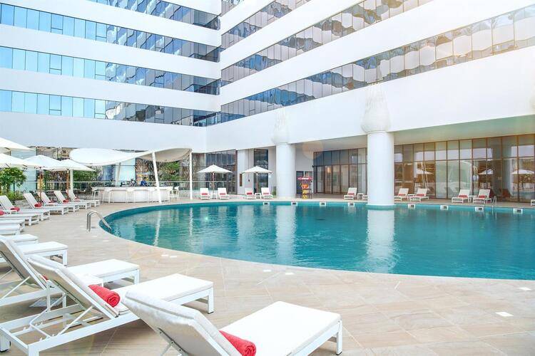 Al Jaddaf Rotana