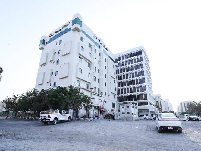 Oyo 328 City Plaza Hotel