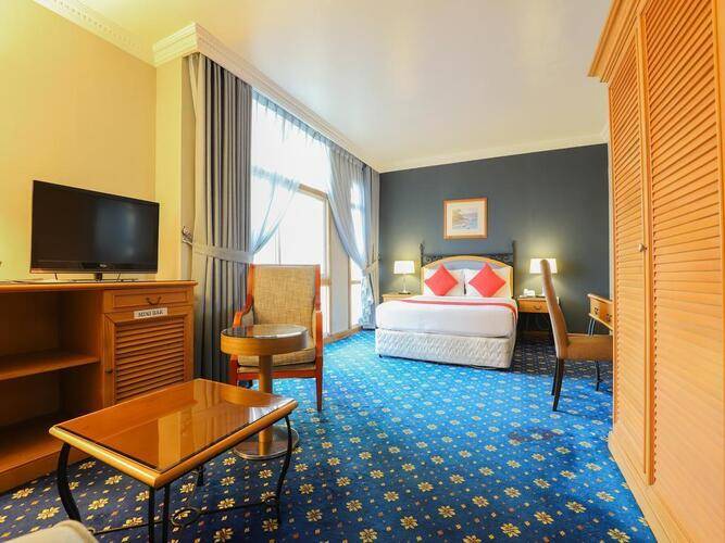 Oyo 328 City Plaza Hotel