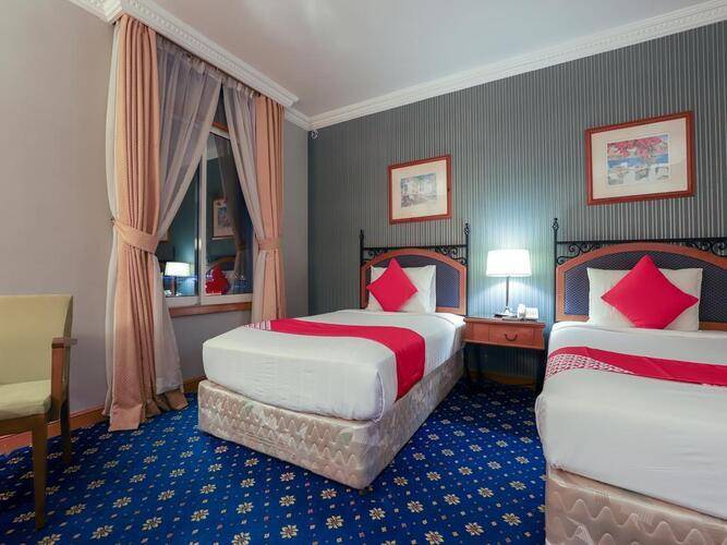 Oyo 328 City Plaza Hotel