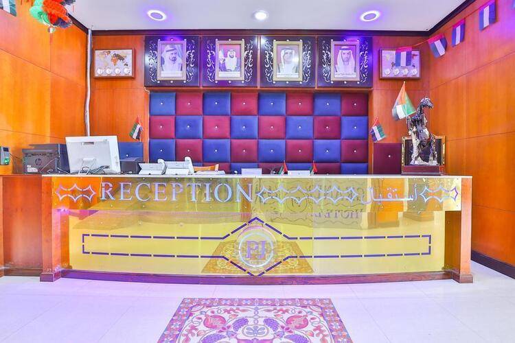 Oyo 427 Grand Pj Hotel