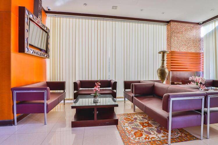 Oyo 427 Grand Pj Hotel