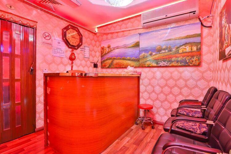 Oyo 427 Grand Pj Hotel