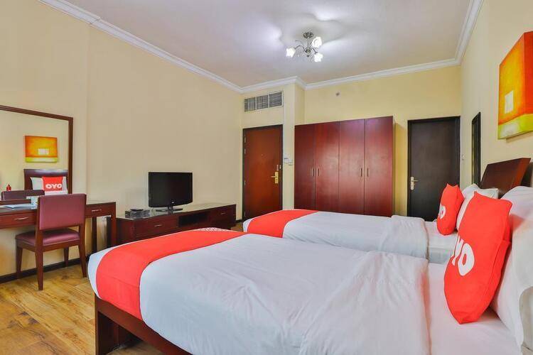 Oyo 427 Grand Pj Hotel