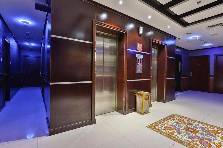 Oyo 427 Grand Pj Hotel