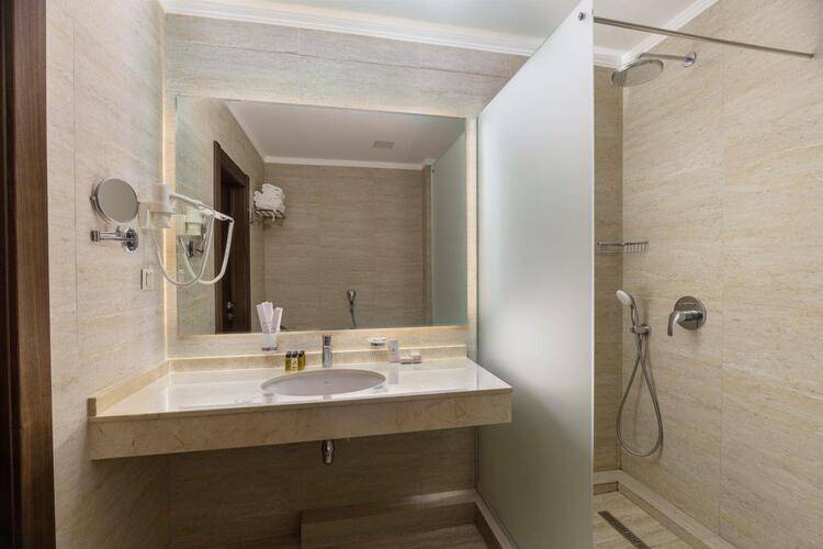 Movenpick Resort & Spa Anapa Miracleon ( Ex. Great Eight Ultra All Inclusive & Spa Hotel)