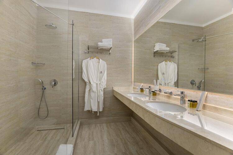 Movenpick Resort & Spa Anapa Miracleon ( Ex. Great Eight Ultra All Inclusive & Spa Hotel)