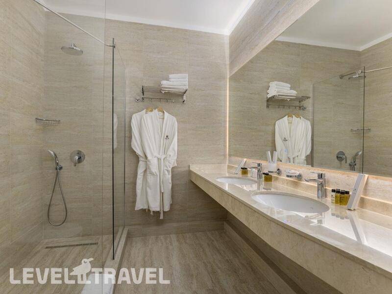 Фотография Movenpick Resort & Spa Anapa Miracleon ( Ex. Great Eight Ultra All Inclusive & Spa Hotel)